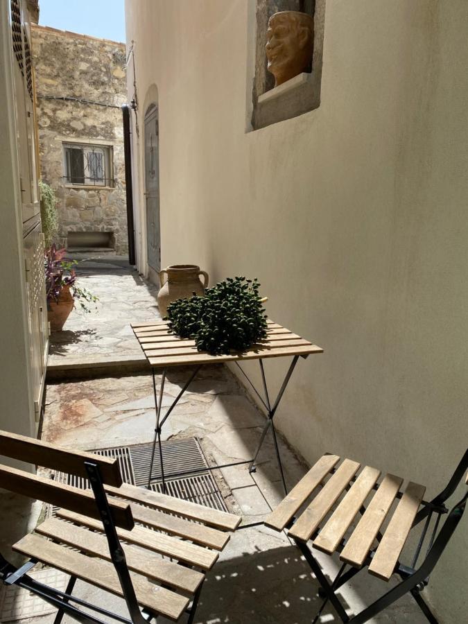 Casa Don Michele Apartamento Letoianni Exterior foto